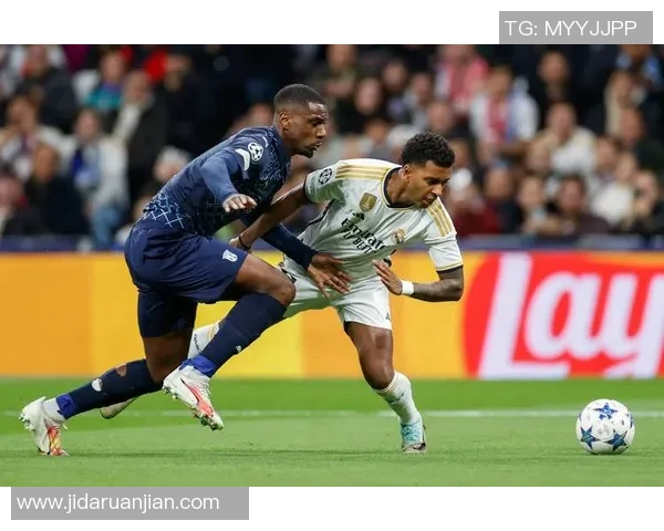 足球明星未婚先孕引发热议社会观念与个人选择的碰撞与反思