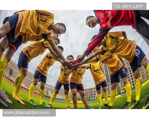 足球明星的小儿子追逐梦想的旅程与成长故事